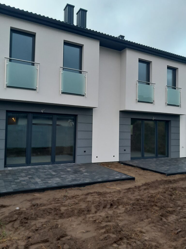 64m²    700000zł